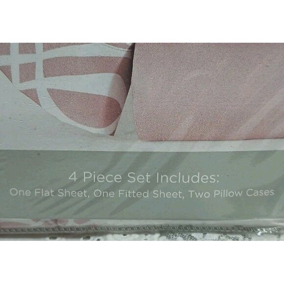 Comfort Bay Pink Full Sheet Set 4pc Designer Print Luxuriously Soft - Picture 3 of 9
